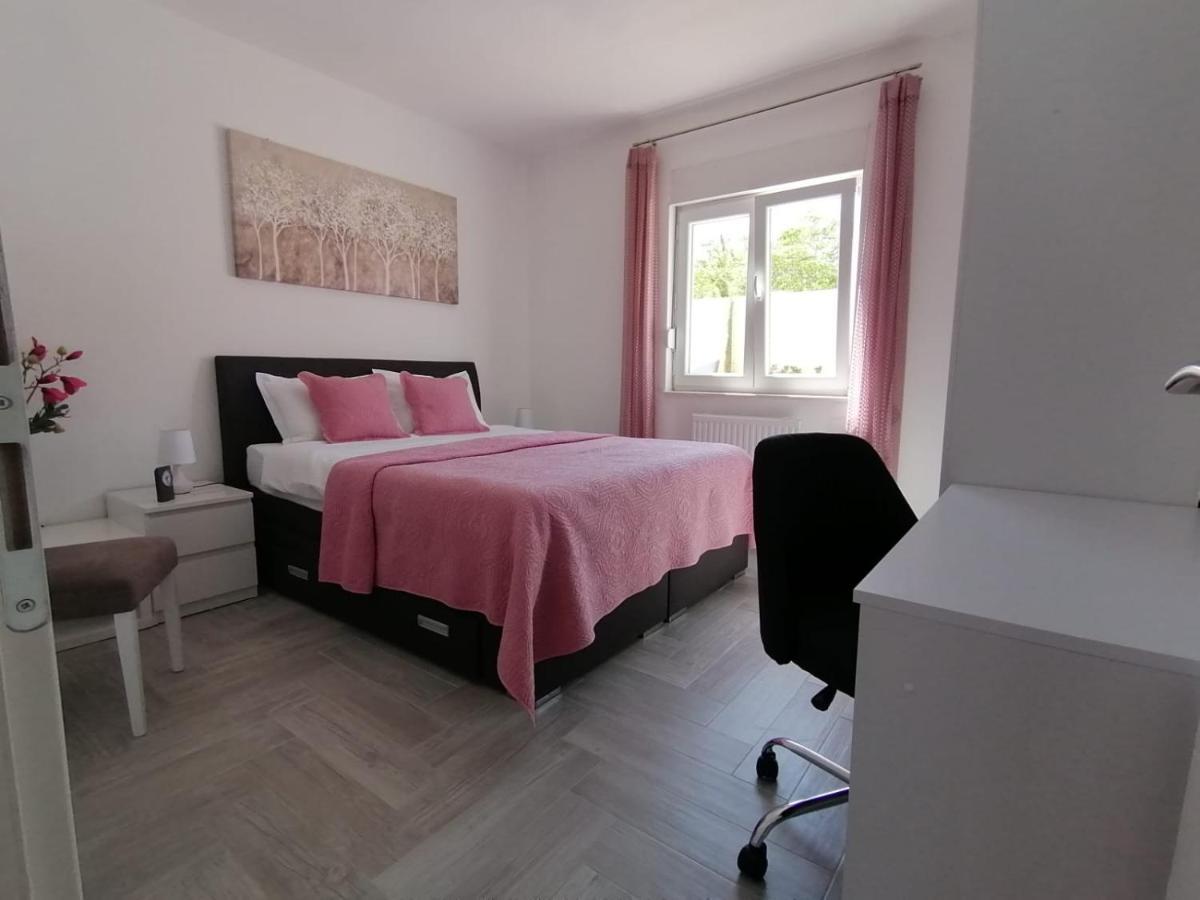 Villa Mir Pridraga מראה חיצוני תמונה