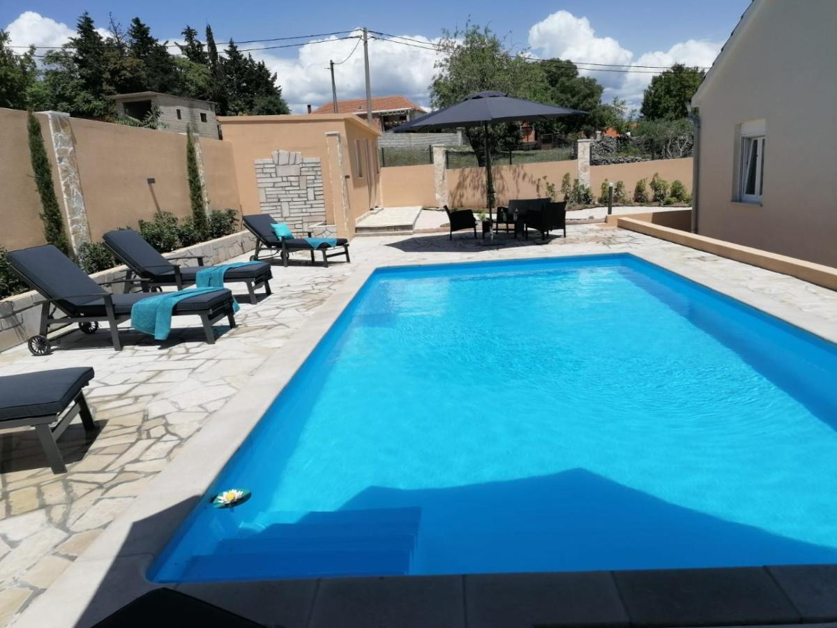 Villa Mir Pridraga מראה חיצוני תמונה